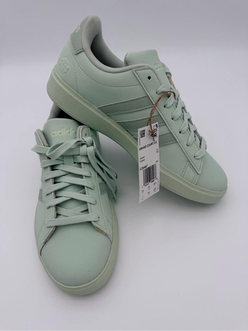 Adidas Women's Grand Court 2.0 Shoes in Mint Green Size 7.5 Comfort